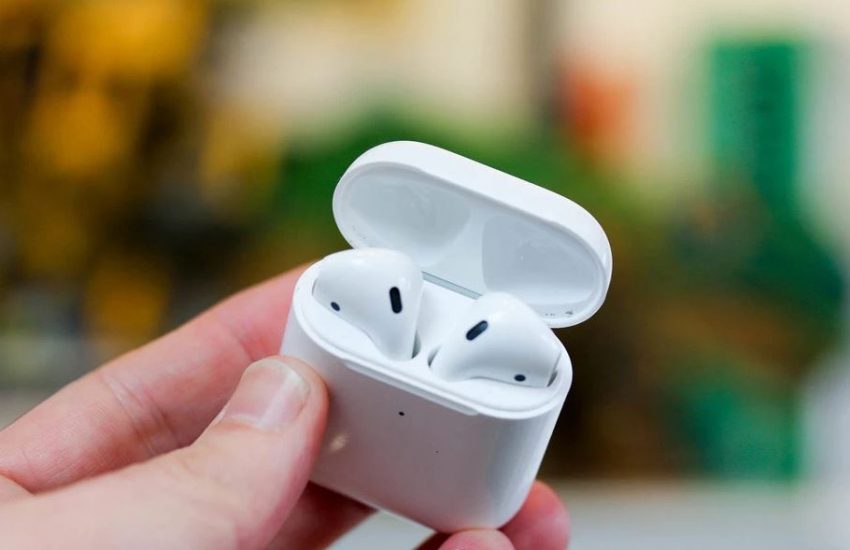 How to Connect Your AirPods to iCloud - MOMS' ALL - MOMS' ALL