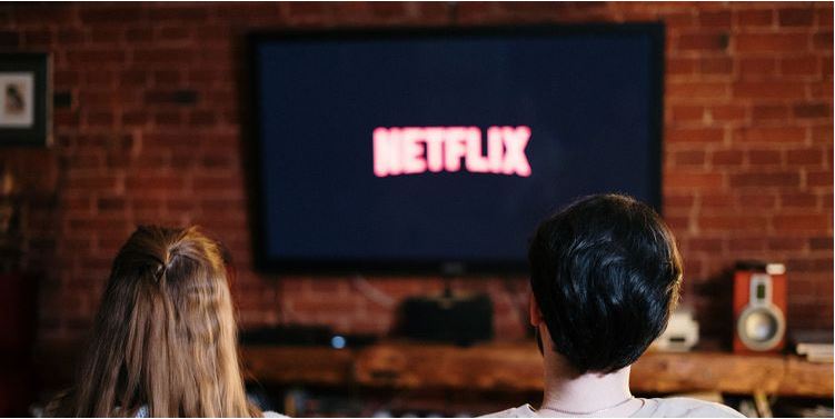 How to Make Use of Smart Downloads on Netflix