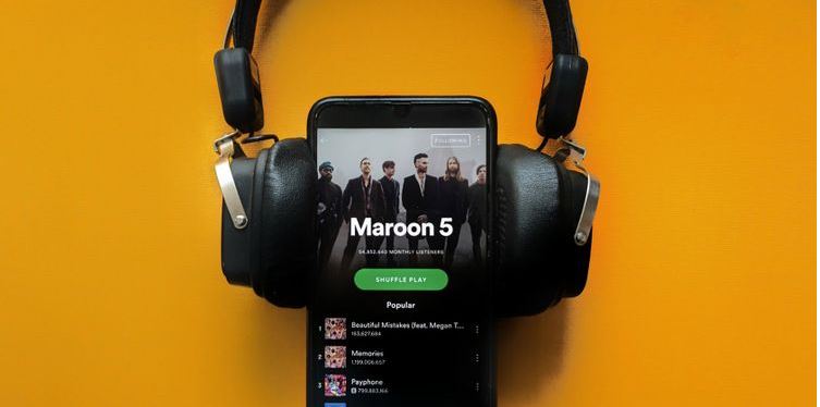 Clear Your Spotify Cache on Desktop and Mobile With These Easy Steps